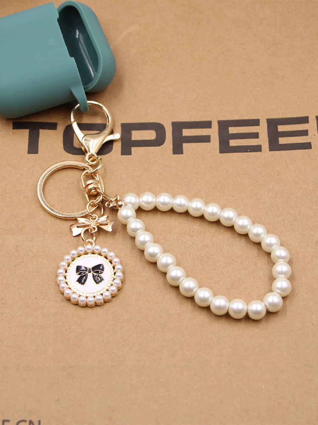 Vintage Bowknot Pearl Handstring Bag Keychain - Image 2