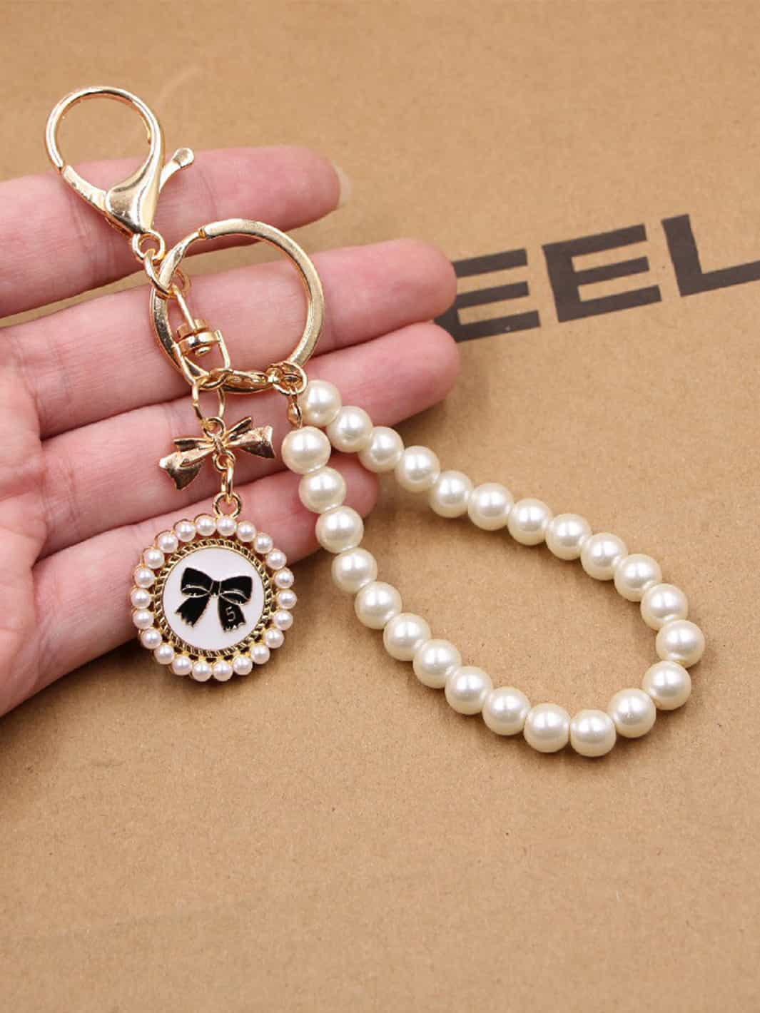 Vintage Bowknot Pearl Handstring Bag Keychain - Image 3